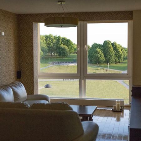 Cozy Apartment With A Wonderful Lake View Telšiai Exteriör bild