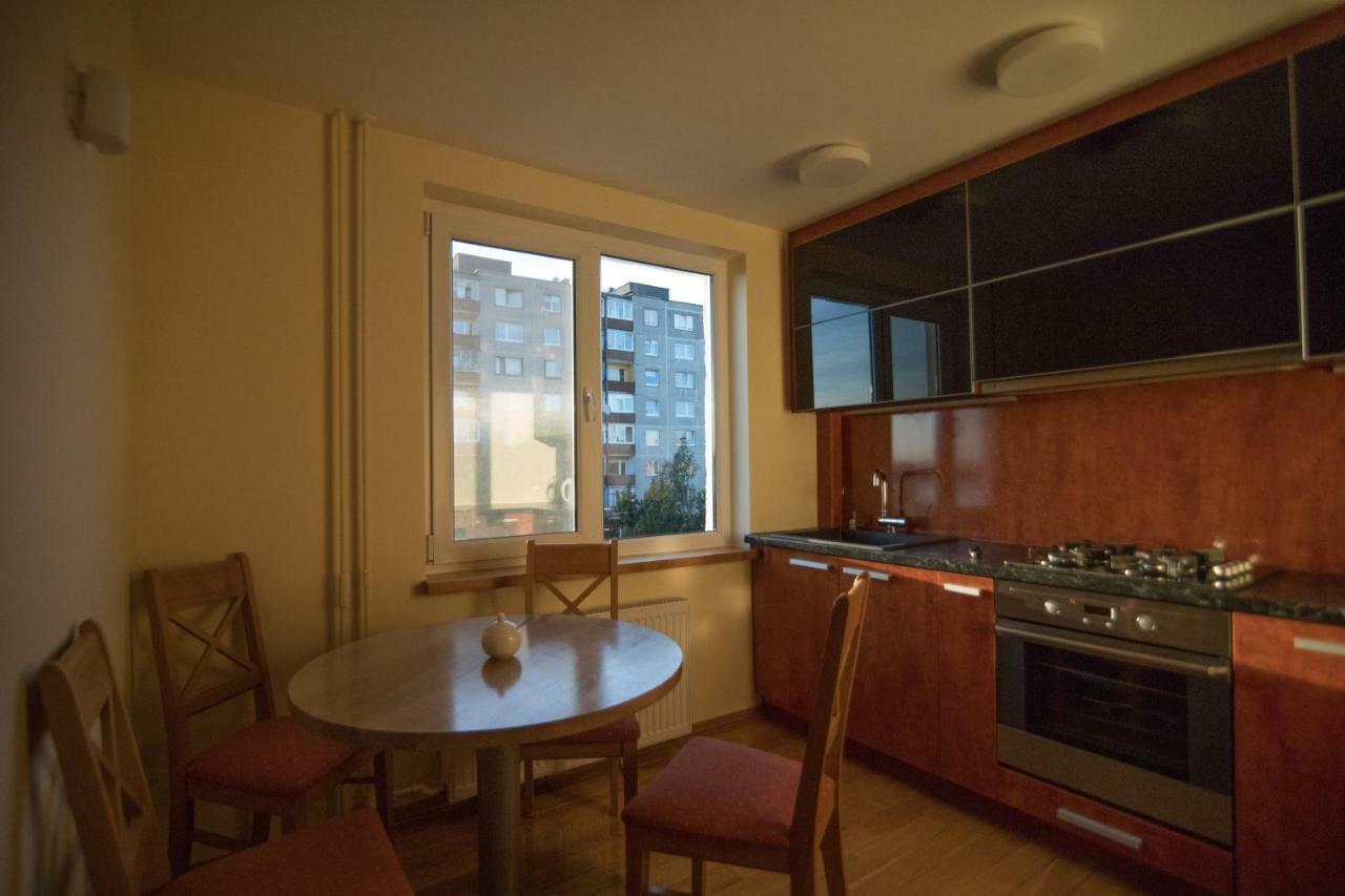 Cozy Apartment With A Wonderful Lake View Telšiai Exteriör bild
